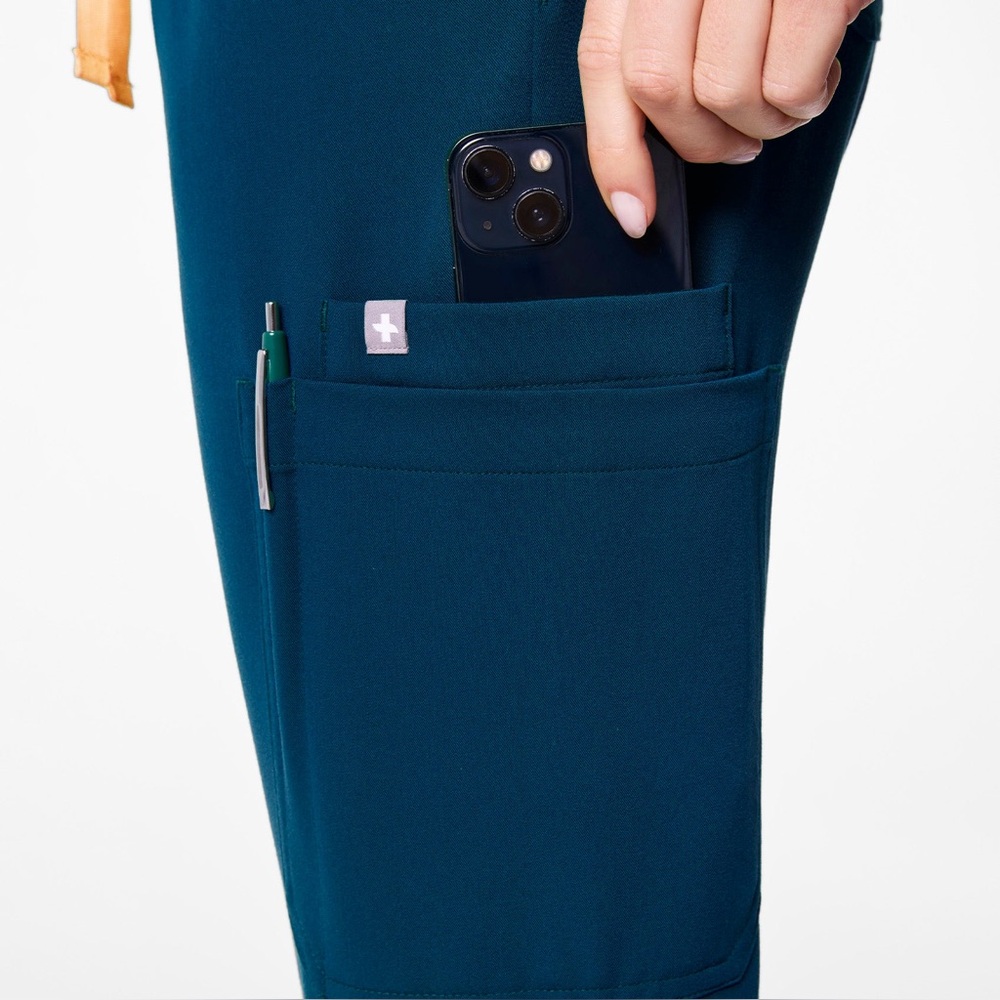 Uman Relaxed Jogger Scrub Pants - Picture 6 of 7
